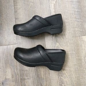 Dansko xp clogs